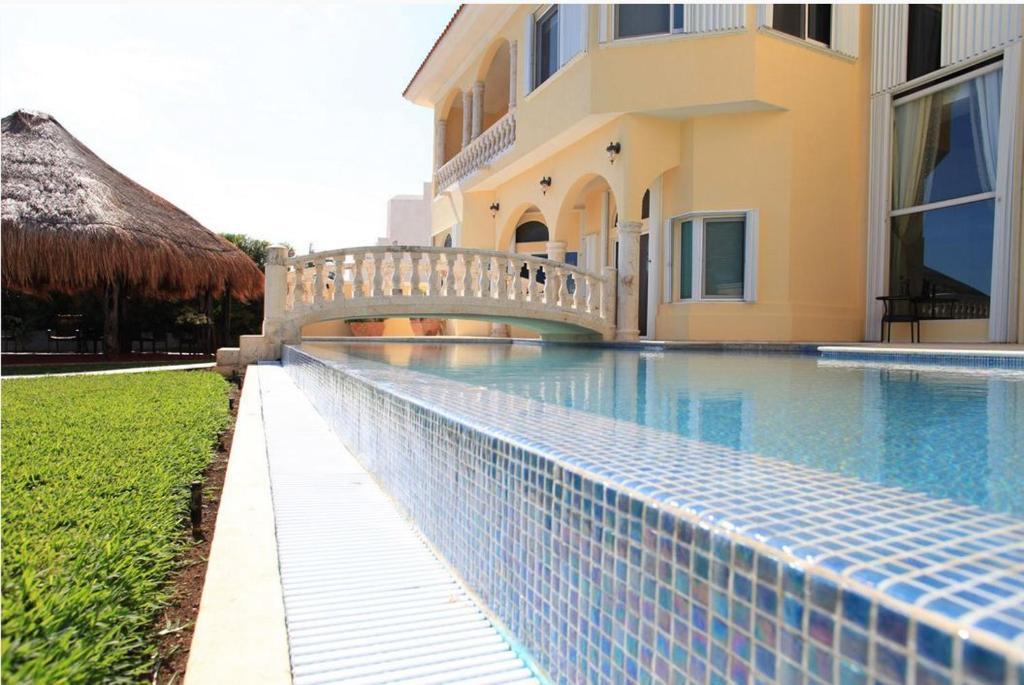 Casa Margarita Hotel Boutique Cancun Exterior photo